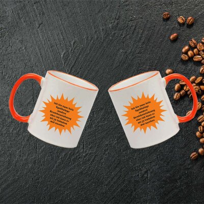 Keramik Tasse "Mona" mit  farbigen Henkel und Spruch Gynäkologe